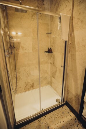 Basic Double Room - The Wheatley Arms (Ilkley)