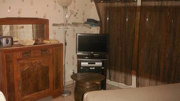 Flat-screen TV, DVD player