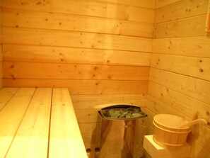 Sauna - Cozy house with pool and sauna in nature (Vernusse)