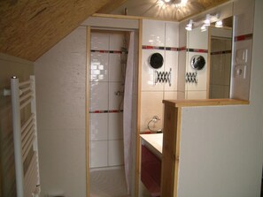 Bathroom - Cozy house with pool and sauna in nature (Vernusse)