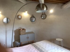 1 chambre, Wi-Fi gratuit, draps fournis