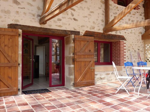 Eco-Friendly Cottage 3 Bedrooms with Garden Near Forest - Family Ideal