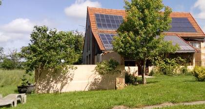 Eco-restored farmhouse with garden, children's games and parking near Néris les Bains