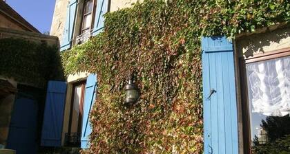 Charming Village Gîte with Terrace, Garden, and Modern Amenities near Vichy