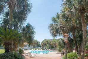 Pool - Sunshine On My Mind! Biloxi Beach-- That's A Sign! 2 Bedroom/2 Bath-Sleeps 6! (Biloxi)