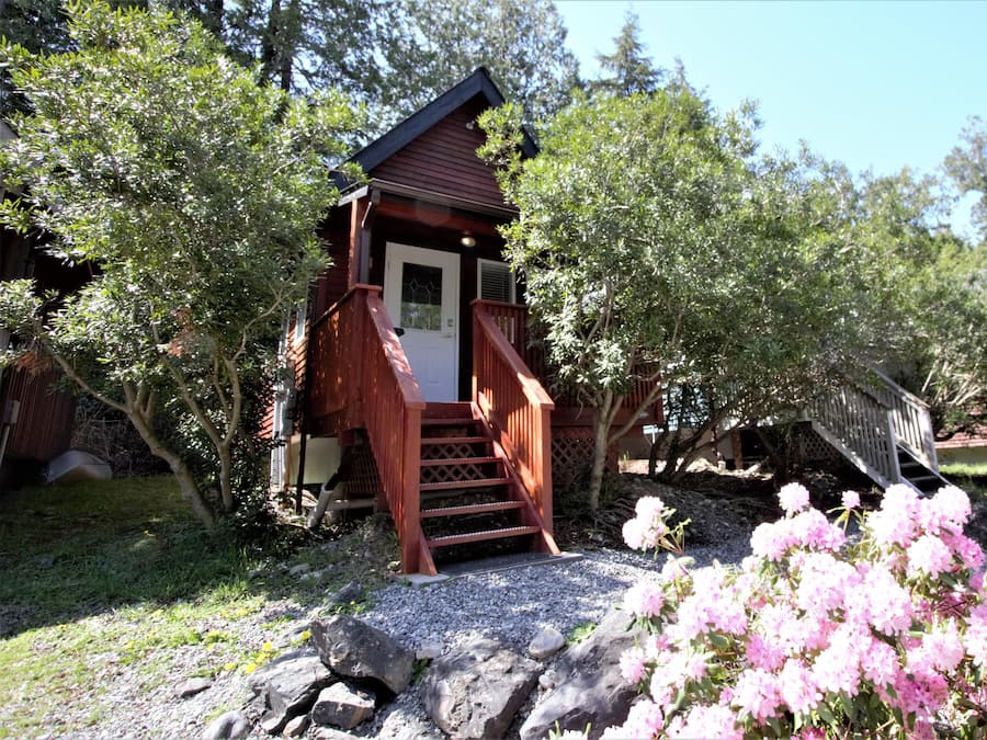 Cabin (Cozy Cabin centrally located - Love S) | Exterior