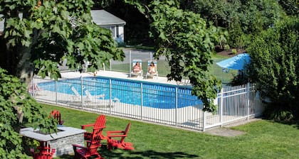 Sesuit Harbor House