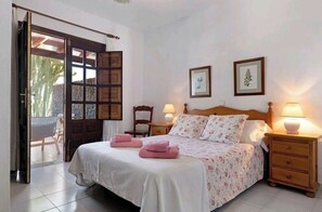 3 slaapkamers, een kluis op de kamer, een strijkplank/strijkijzer