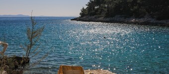 Secluded vacation home by the sea