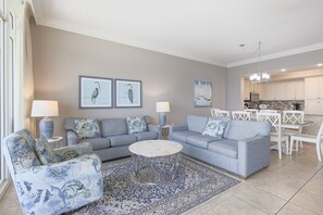 TV - LAZY RIVER! 8th Floor! Swim & Float Phoenix Orange Beach 805 (Orange Beach)