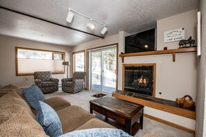 TV, fireplace, DVD player, video library - Clean , affordable condo steps to summer hiking, biking and skiing!! (Whitefish)