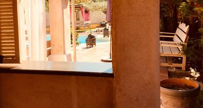 SAINTE-MAXIME BEAUTIFUL VILLA WITH SWIMMING POOL FROM 2 TO 10 PERSONS VAR FRANCE