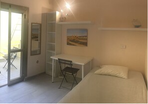 3 Schlafzimmer, Schreibtisch, kostenloses WLAN, Bettwäsche