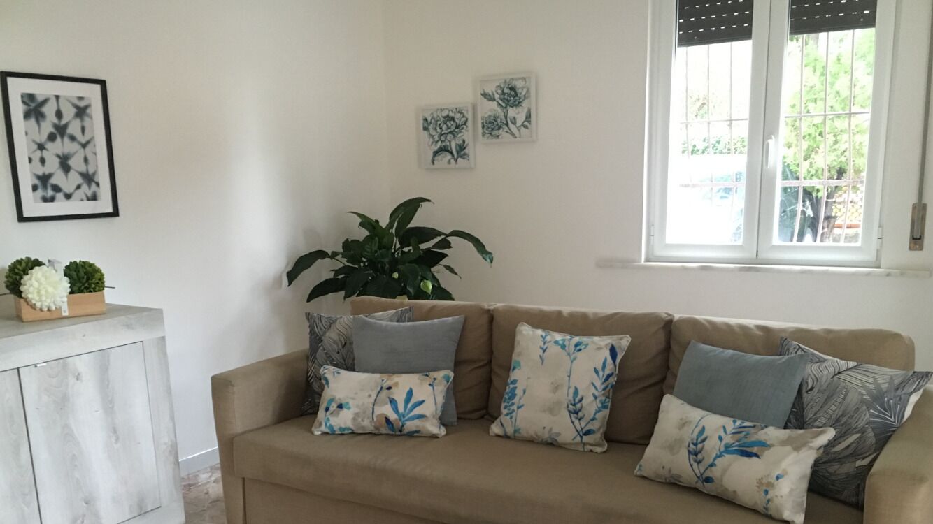 TV, DVD-spiller og bøker