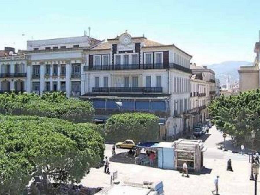 Voorkant van accommodatie