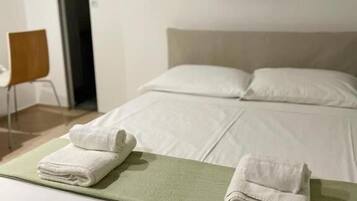 1 室のベッドルーム、アイロン / アイロン台、WiFi (無料)、ベッドシーツ