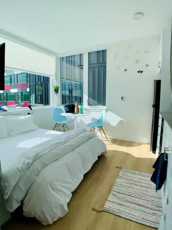 Business Studio, 1 Queen Bed | Individually decorated, individually furnished, desk, laptop workspace - Prime Roosevelt Contemporary Studio (Seattle)