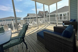 Outdoor dining - The Fish Bowl - Oceanside of Boulevard in Surfside Beach (Surfside Beach)