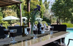 Bar (on property) - 17 Century Farmhouse with HEATED pool, games room & aircon (EXCLUSIVE USE) (Anghiari, Arezzo)