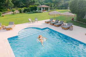 Outdoor pool, a heated pool, sun loungers - Bello Blu Luxury Villa (Rhodes)