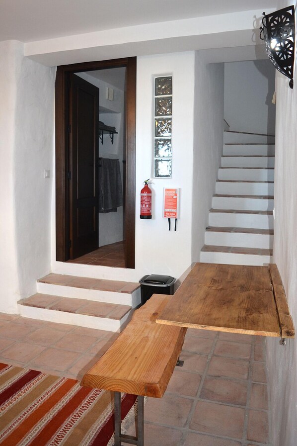 Frigorífic, microones, forn i placa de cuina