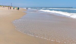 Beach nearby - The Taylor at Ships Watch in Duck (Duck)