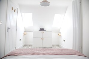 1 soverom, strykejern/-brett, wi-fi og sengetøy