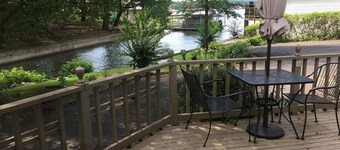 Lakefront Studio Getaway, perfekt for to!