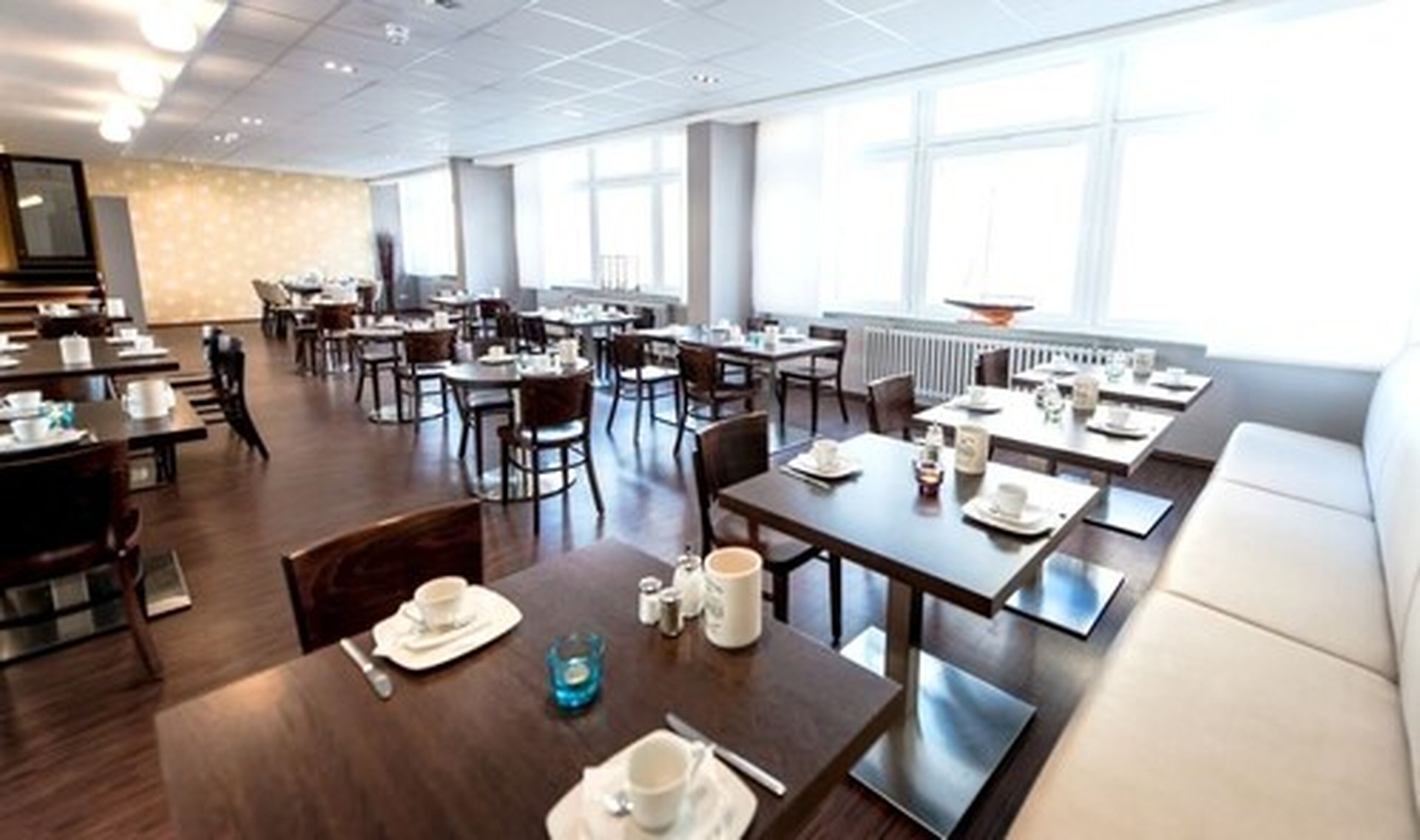 daily buffet breakfast (eur 13 per person)