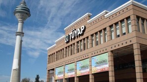 สถานที่น่าสนใจ