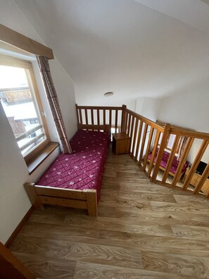2 habitaciones, wifi gratis, ropa de cama y acceso para silla de ruedas 