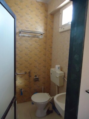 Shower, towels, soap, shampoo