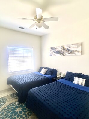 4 bedrooms, iron/ironing board, free WiFi, bed sheets