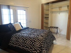 4 Schlafzimmer, Bügeleisen/Bügelbrett, kostenloses WLAN, Bettwäsche