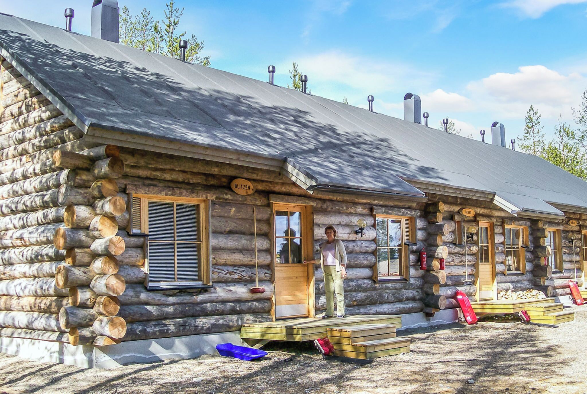 المنشأة من الخارج