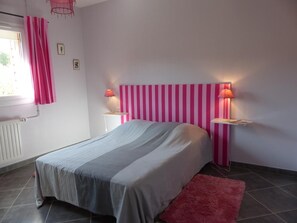 3 chambres, Wi-Fi gratuit, accÚs pour personnes à mobilité réduite