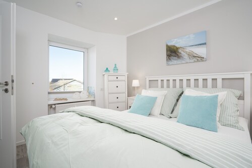 Moderni huoneisto Itämerellä / loma omalla hevosella