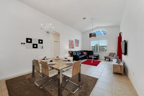 Pientalo, 4 makuuhuonetta | Oleskelualue