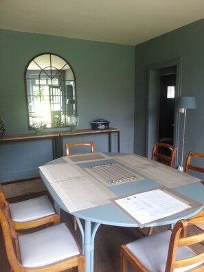 Dining - Cottage , Sea, Golf, Tennis, Normandy (Paluel)