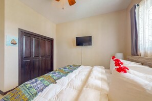 1 habitación, tabla de planchar con plancha, internet y ropa de cama 