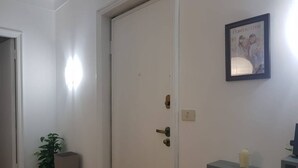 Immagine non classificata, 2 di 16, pulsante