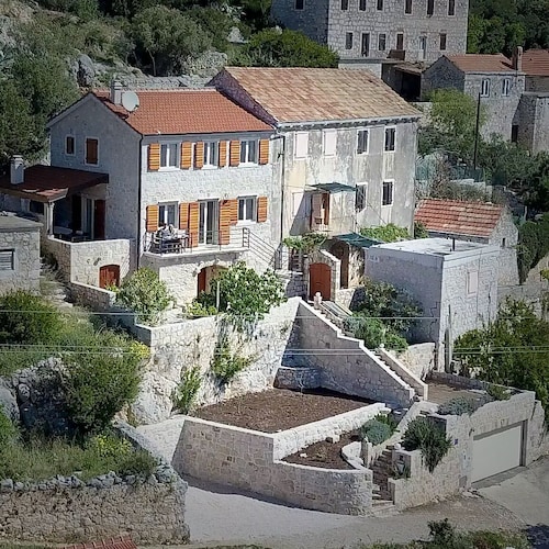 Nautilus-Bay Stonehouse - Luxurious stonehouse in old village Zavala, sleeps 7