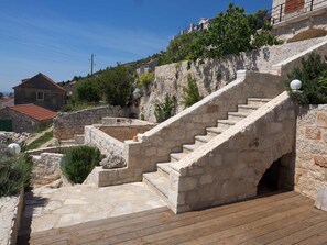 Property grounds - Nautilus-Bay Stonehouse - Luxurious stonehouse in old village Zavala, sleeps 7 (Zavala, Jelsa)