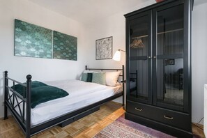 2 Schlafzimmer, Bügeleisen/Bügelbrett, Reisekinderbett, WLAN