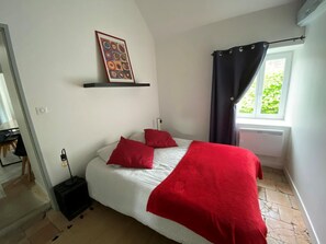 2 bedrooms, free WiFi