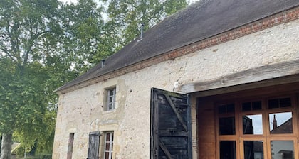 Restored Shepherd's Hut, Pets Allowed