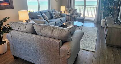 Oceanfront Corner 2BR Condo 2nd Floor Balcony Indian Harbour Beach, Unit 208