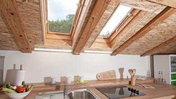 Kühlschrank, Ofen, Kochgeschirr/Geschirr/Besteck, Gefrierschrank