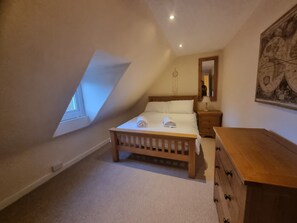 3 Schlafzimmer, Bügeleisen/Bügelbrett, kostenloses WLAN, Bettwäsche