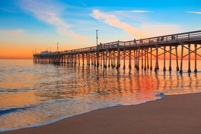 Best Value on Balboa Island, Classic Cottage w/Amenities, Walk to Beach and Marine Avenue